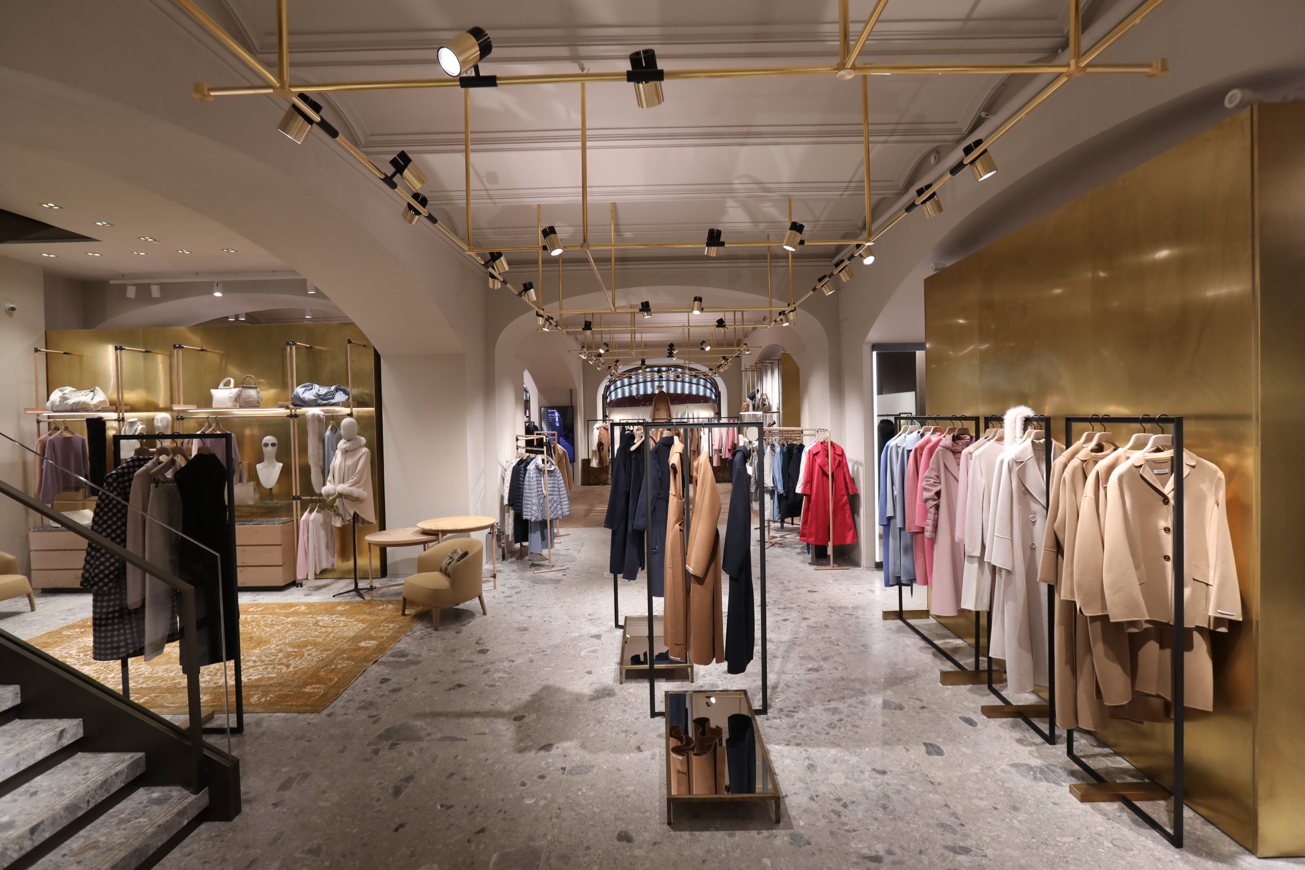 Max Mara – Mosca (Centro Commerciale Gum)